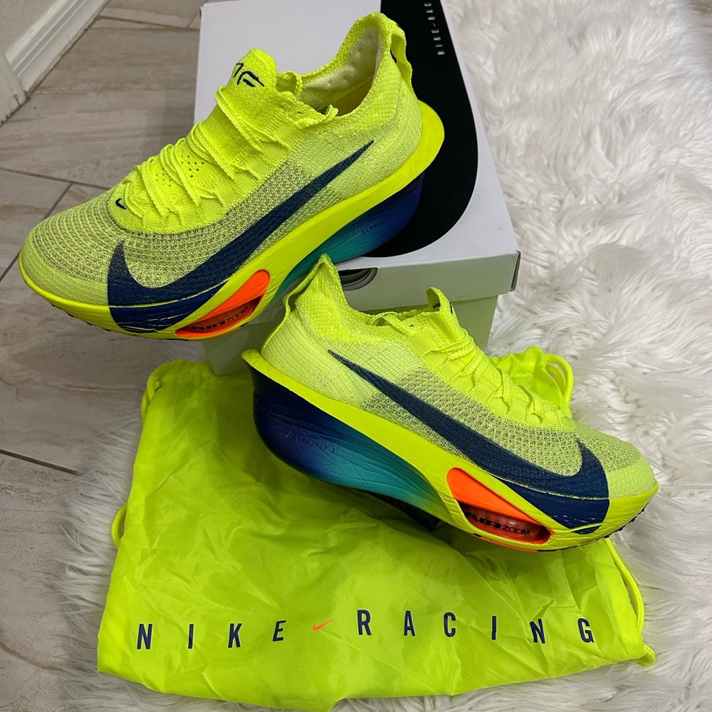 Men’s Nike Alphafly 3 with Bag